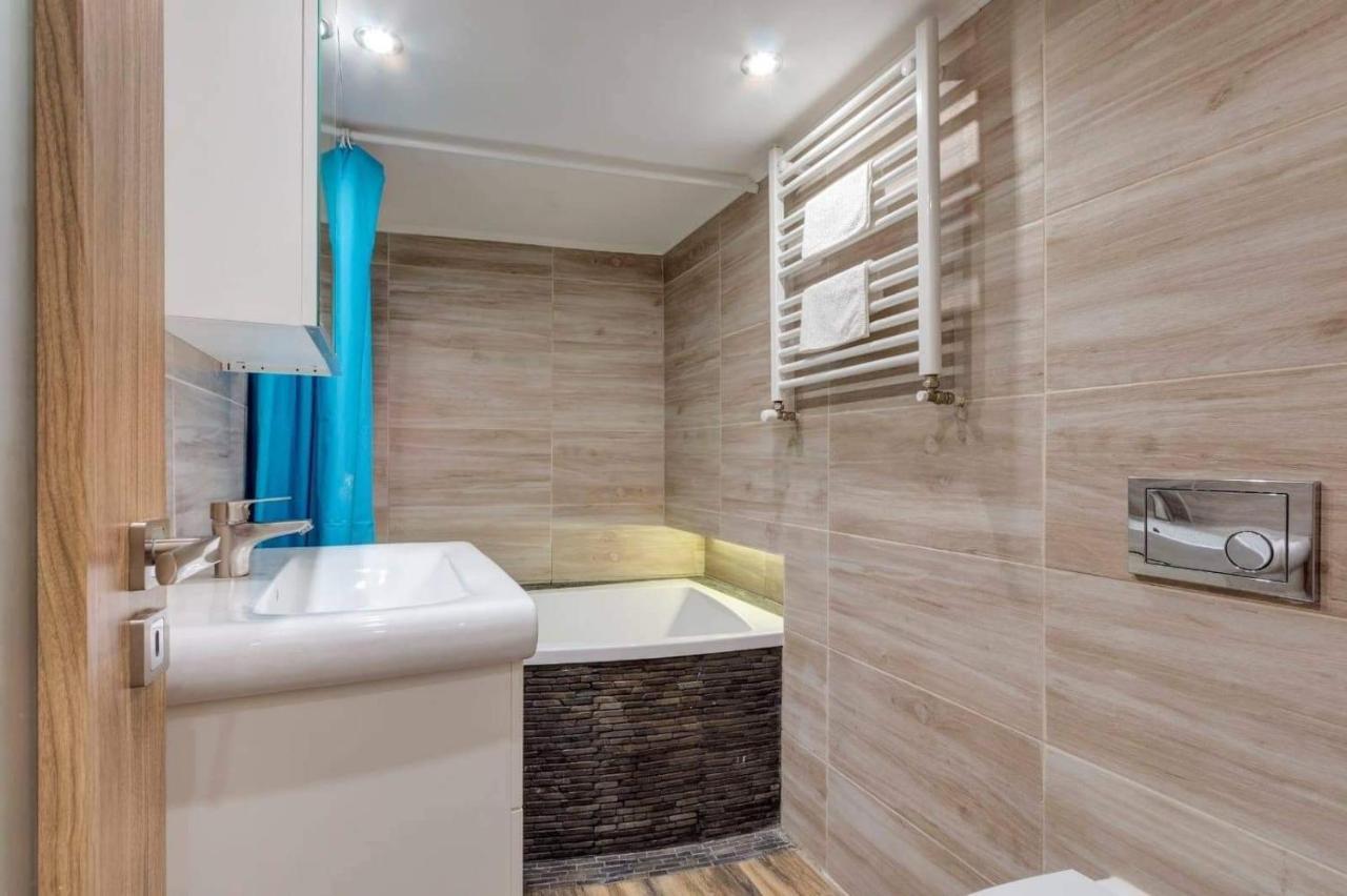 Baross Deluxe Apartmán *